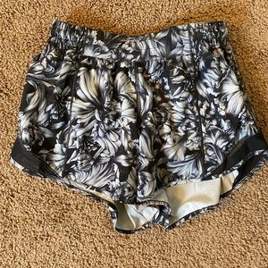 Like NEW Lululemon Shorts sz. 4